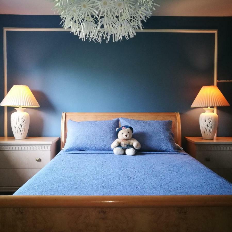 White Rock Pacific Hotel Съри Екстериор снимка